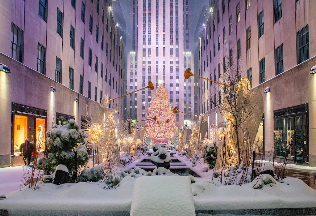 Rockefeller Center must Visit New York - Explore the Top 25 Must Visit Places in New York City