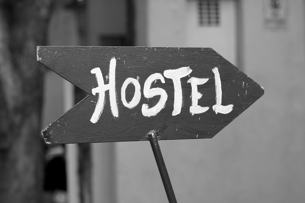 Ultimate Hostel Stays Guide - Safety, Etiquette, and Essential Tips