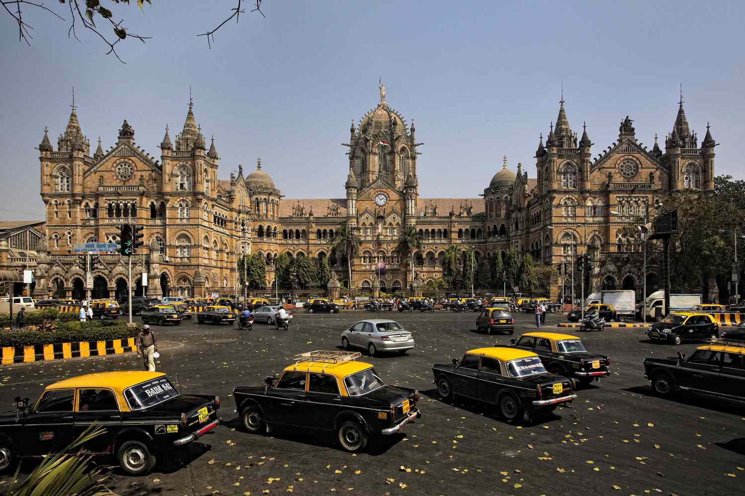 Public Transportation Mumbai India