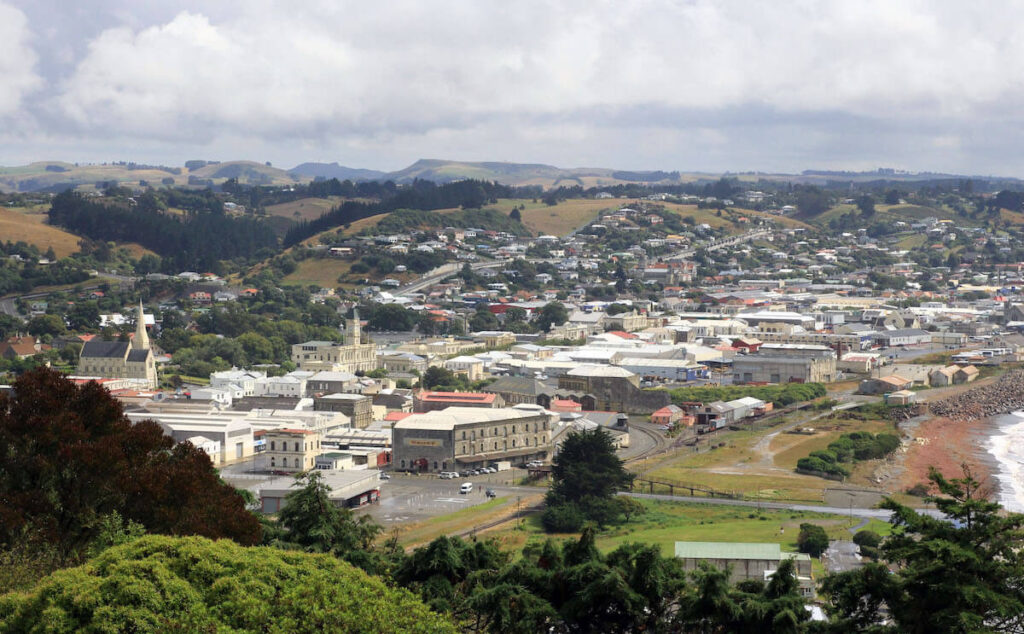 Overlooking Oamaru - Koekohe Beach (Moeraki Boulders Beach)