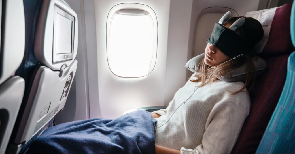 Sleep maks for long flight - Essential Tips for Long Flight Journeys: Stay Comfortable & Relaxed